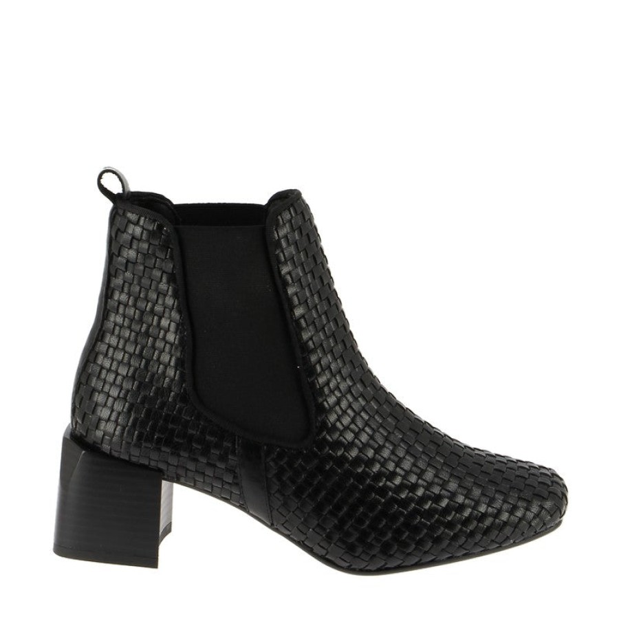 Womens Quait Ankle Boots | Quait 20796 Black Chelsea Ankle Boot